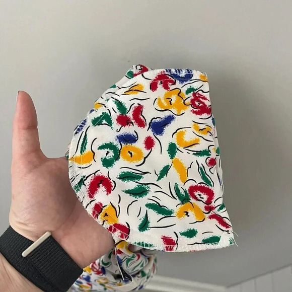 Vintage: Petite Impressions 90s Colorful White Floral Button Up - Size 4 - Picture 15 of 16